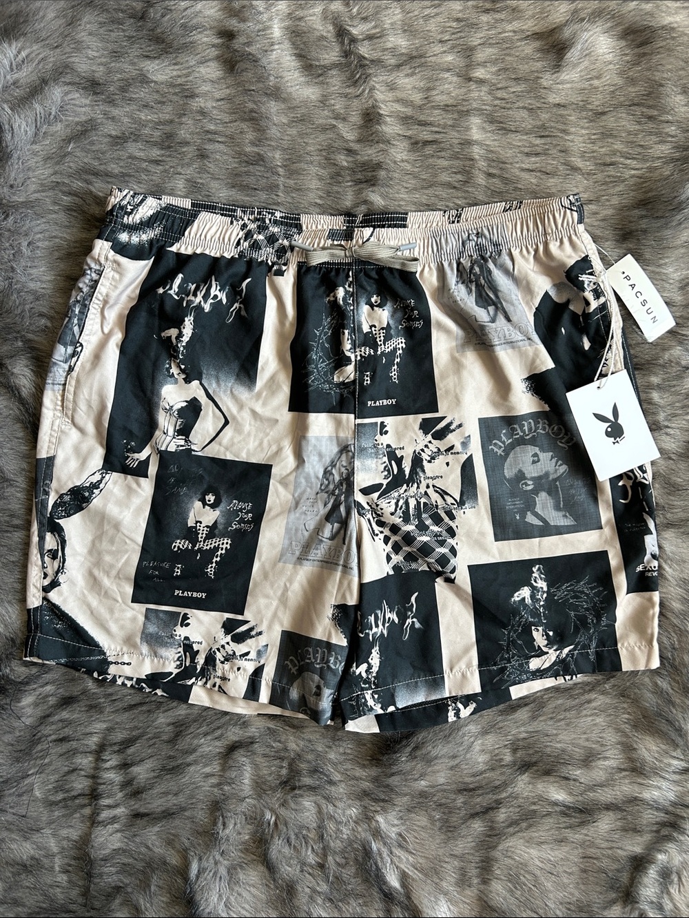 NWT Mens Playboy By PacSun Graphic Print Swim Shorts Large